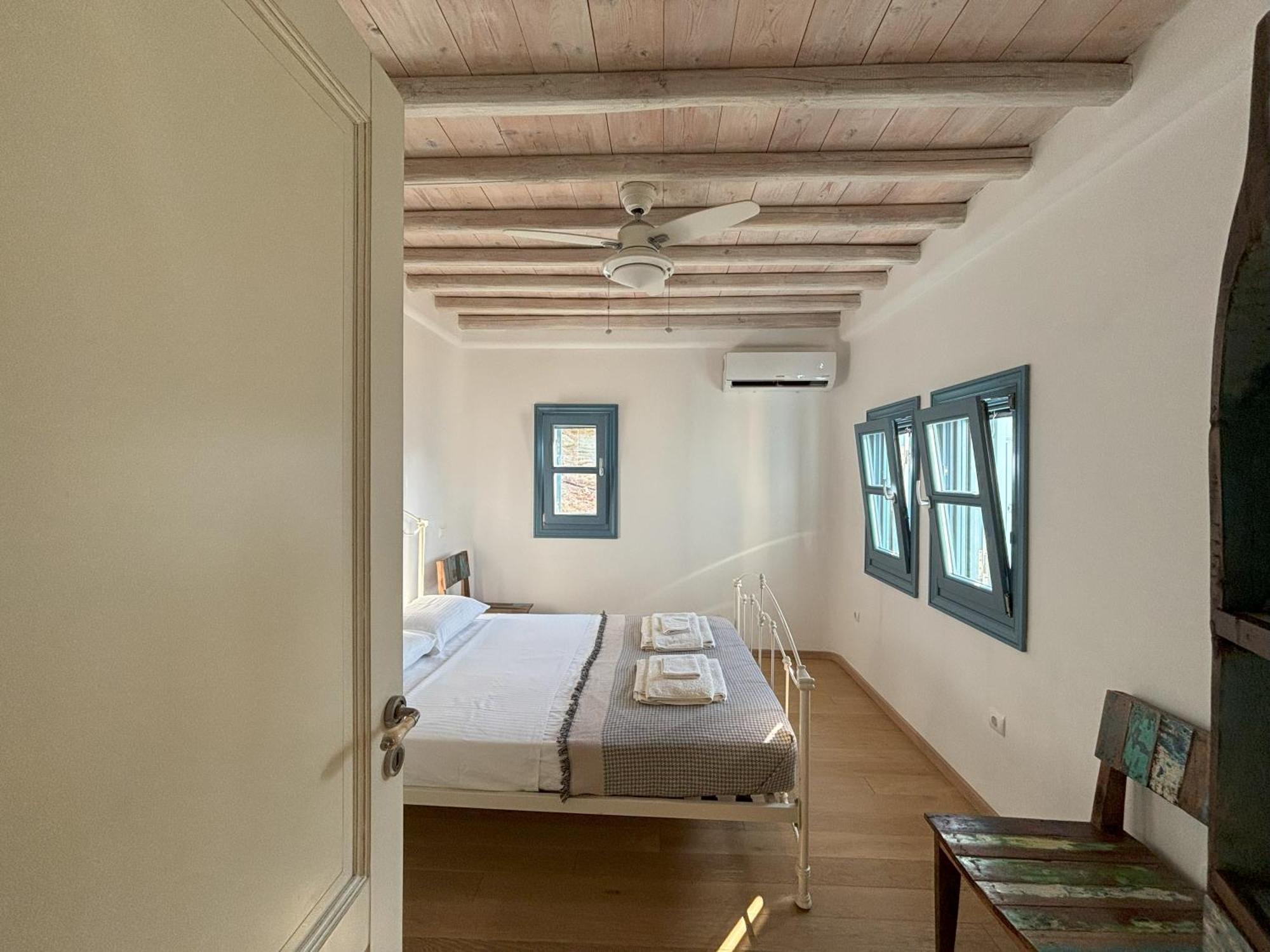 Almyra Yellow Villa Китнос Экстерьер фото